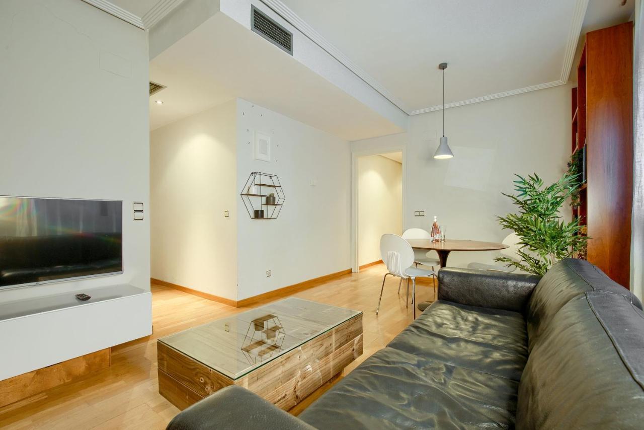 Apartamento En Chamberi Con Piscina - Lovely Apartment In The City Center With Swimming Pool Madrid Esterno foto