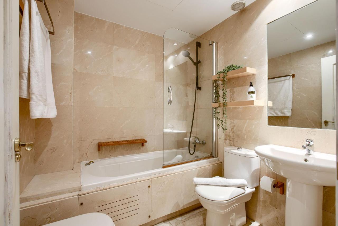 Apartamento En Chamberi Con Piscina - Lovely Apartment In The City Center With Swimming Pool Madrid Esterno foto